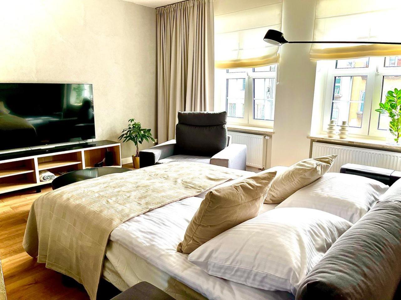 Grand Apartment - Old Town & City Center Gdansk Exterior photo